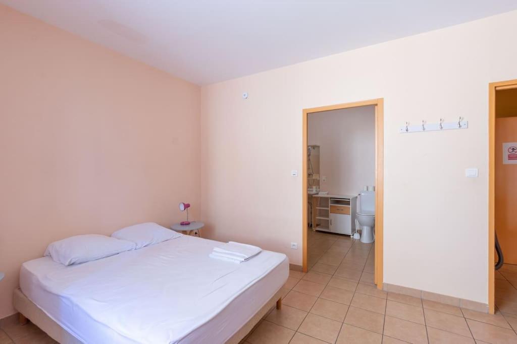 Cabana & Le Gite De Domange - Proche Macon Igé Extérieur photo